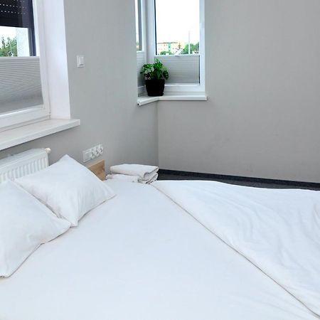 Pokoje, Apartamenty, Restauracja Marcus Oborniki Exteriör bild